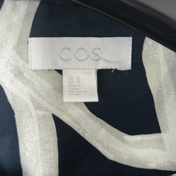 COS dress with pockets - Picture 3 of 4